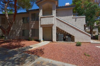 3071 Key Largo Dr in Las Vegas, NV - Building Photo - Building Photo