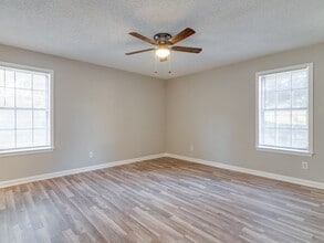 2889 Emmet St in Memphis, TN - Building Photo - Building Photo