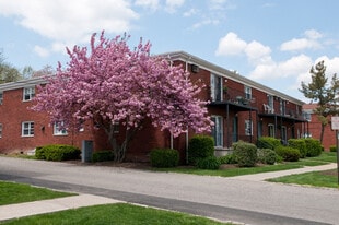 Troy Hills Village in Parsippany, NJ - Building Photo