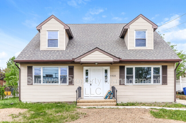 property at 5325 Beacon Ave