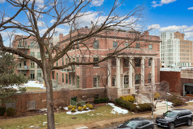 156 N Oak Park Ave in Oak Park, IL - Foto de edificio - Building Photo