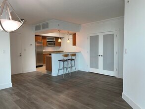 9055 SW 73rd Ct, Unit 1709 in Miami, FL - Foto de edificio - Building Photo