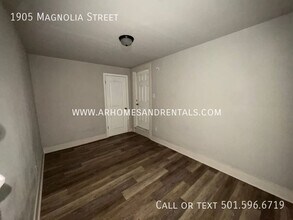 1905 N Magnolia St in North Little Rock, AR - Foto de edificio - Building Photo