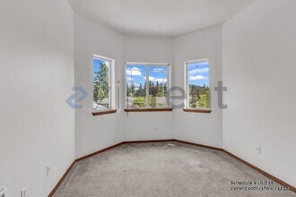 12231 SE Bush St in Portland, OR - Building Photo - Building Photo