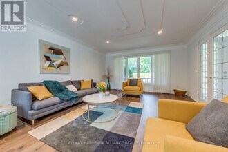 157 Trelawn Ave in Oakville, ON - Building Photo - Building Photo