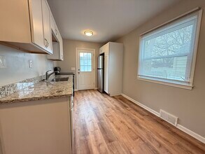 14310 Hobart Ave in Warren, MI - Building Photo - Building Photo