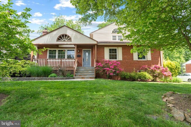 1823 Westmoreland St in McLean, VA - Building Photo - Building Photo