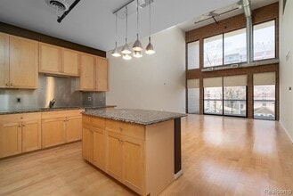 204 S Troy St in Royal Oak, MI - Building Photo - Building Photo