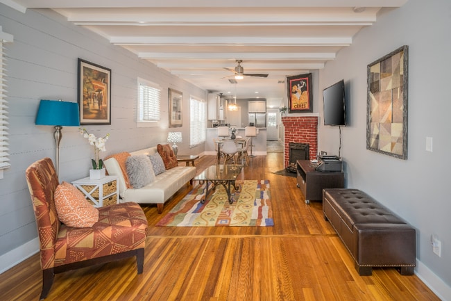 26 Hanover St in Asheville, NC - Building Photo - Building Photo