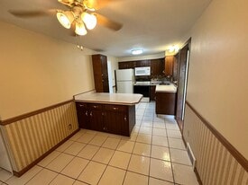 4533 Woodhill Dr in Homestead, PA - Building Photo