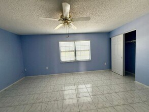930 85th Ave N in St. Petersburg, FL - Building Photo - Building Photo