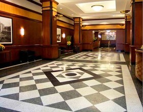 One Columbus Place in New York, NY - Foto de edificio - Lobby