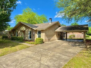 2311 Cottingham Dr in Montgomery, AL - Building Photo - Building Photo