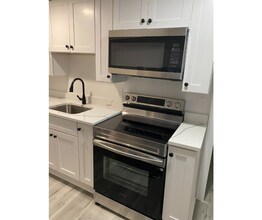 710 N Fulton Ave in Baltimore, MD - Foto de edificio - Building Photo