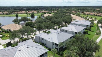 1937 Crestview Way in Naples, FL - Building Photo