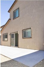 8333 Spanish Creek Ct in Las Vegas, NV - Building Photo - Building Photo