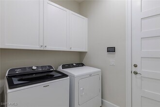 8909 Yucatan Ct in Naples, FL - Building Photo - Building Photo