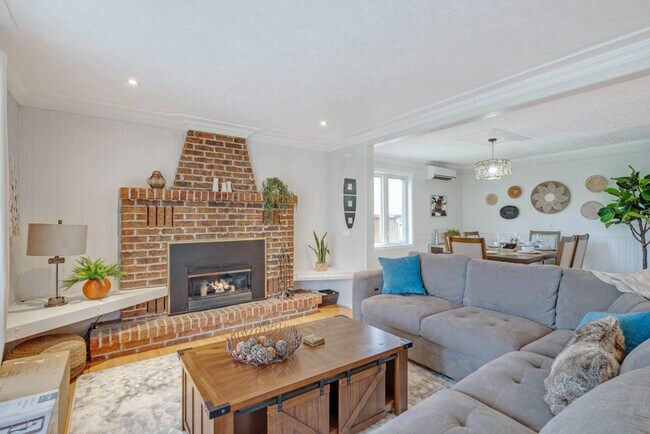 306 Rue Riviera in Gatineau, QC - Building Photo - Building Photo