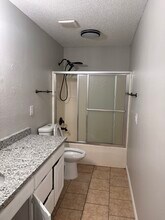 3402 W Center St in Rogers, AR - Building Photo - Building Photo