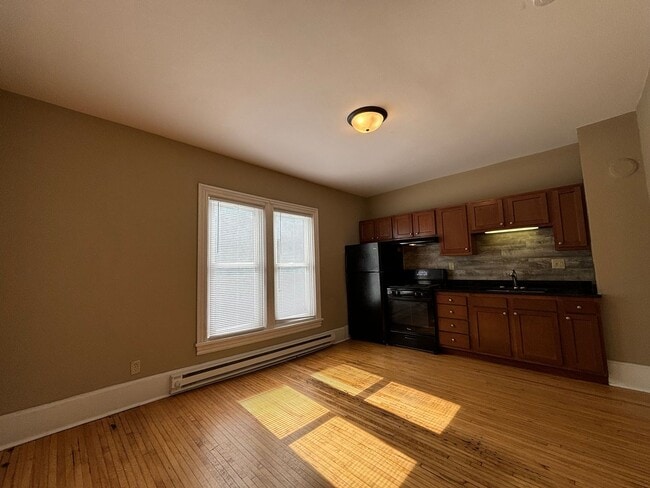 283-289 Bates Avenue