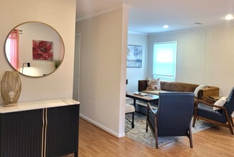 2028 Pimmit Dr in Falls Church, VA - Building Photo - Building Photo