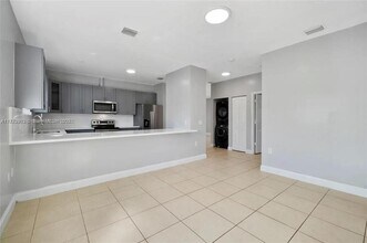 1839 NW 74th St in Miami, FL - Building Photo - Building Photo