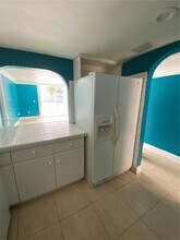10090 NW 80th Ct in Hialeah Gardens, FL - Building Photo - Building Photo