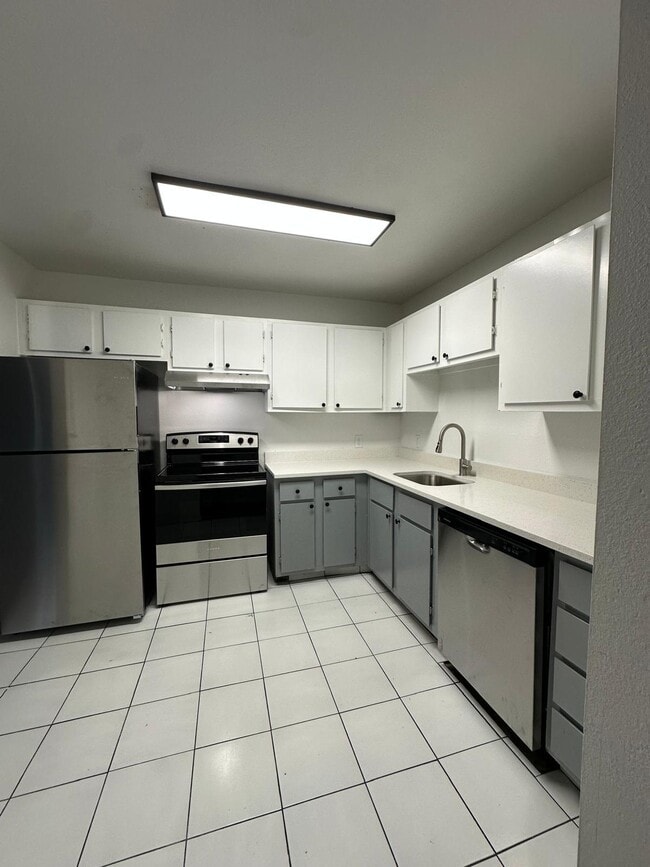 Delmonico Apartments