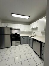 Delmonico Apartments in Salt Lake City, UT - Foto de edificio - Building Photo