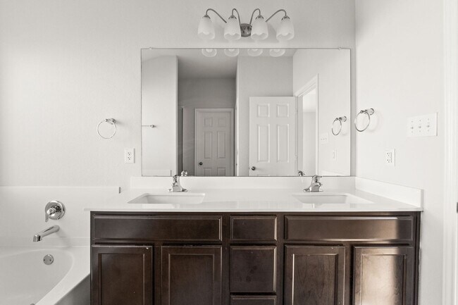 1825 Fall Creek Ct in Copperas Cove, TX - Building Photo - Building Photo