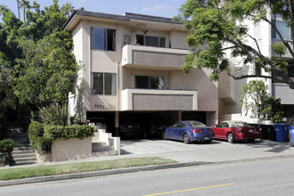 1571 Manning Ave in Los Angeles, CA - Building Photo - Building Photo