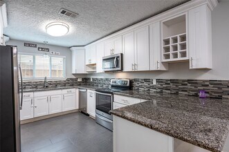 407 Juniper Ct in Stafford, TX - Building Photo - Building Photo