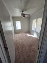 1202 E Oak St in Cushing, OK - Building Photo - Building Photo