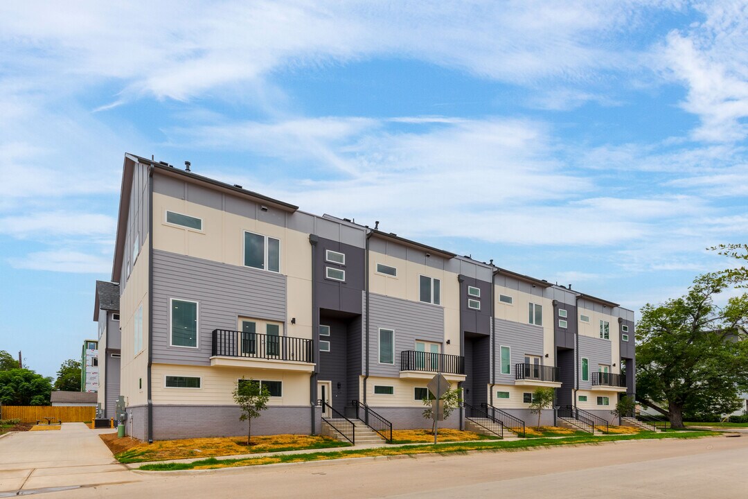 2801 Weisenberger St in Fort Worth, TX - Building Photo