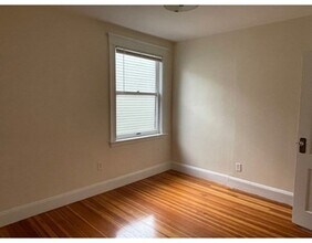 95 Allston St, Unit 3 in Cambridge, MA - Building Photo - Building Photo