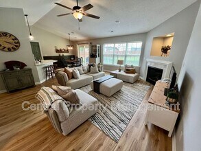 952 Breezewood Ct in Greer, SC - Building Photo - Building Photo