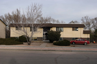 2920 Sage St in Colorado Springs, CO - Building Photo - Building Photo