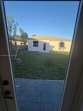 16202 SW 147th Ave in Miami, FL - Building Photo - Building Photo