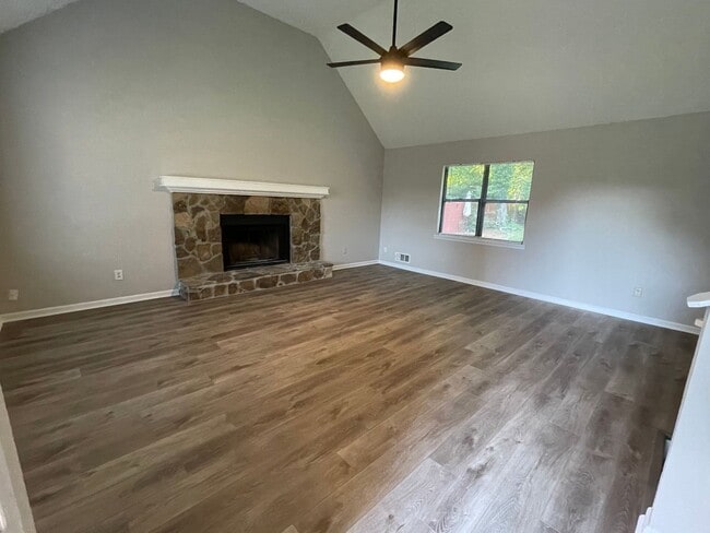 3162 Gwin Oaks Dr in Lawrenceville, GA - Building Photo - Building Photo