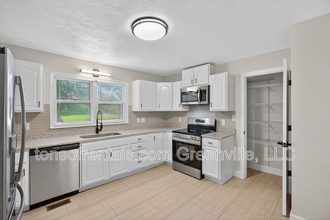 property at 106 Keloy St