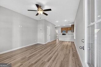 102 Crown St in Lagrange, GA - Building Photo - Building Photo