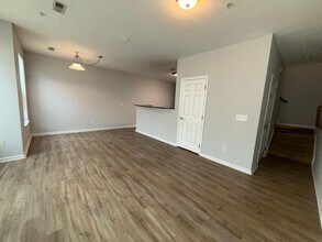 7b Iron Works Way in Trenton, NJ - Building Photo - Building Photo