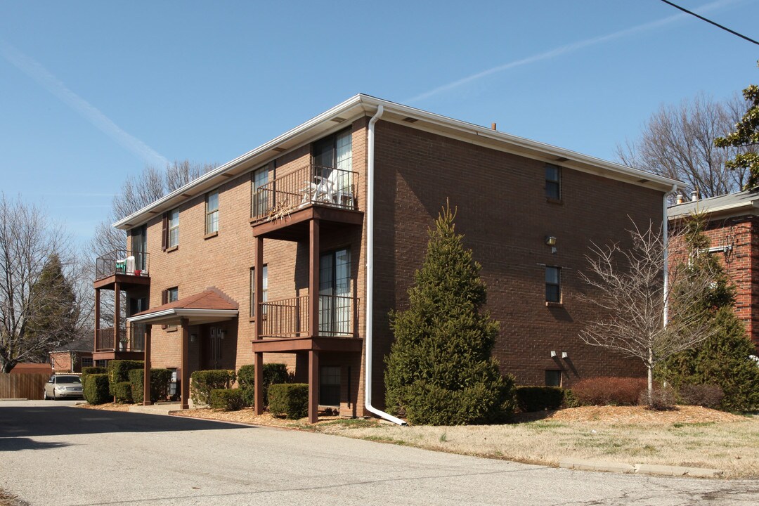 3422-3434 Breckenridge Ln in Louisville, KY - Foto de edificio