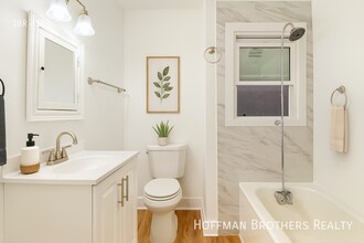 1022 N Berendo St, Unit 3 in Los Angeles, CA - Building Photo - Building Photo