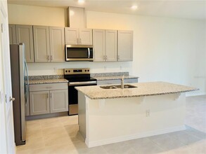 1492 Isleta Lp in Kissimmee, FL - Building Photo - Building Photo