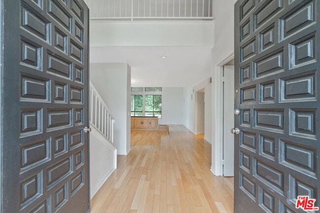 23454 Park Hermosa in Calabasas, CA - Building Photo - Building Photo