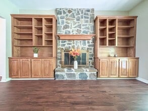 134 Maderas in Seguin, TX - Building Photo - Building Photo