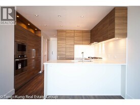 7303 Noble Ln in Burnaby, BC - Building Photo