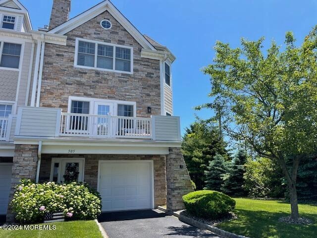 property at 505 Villa Dr