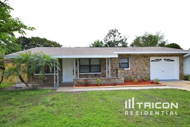 1569 Lotus Path in Clearwater, FL - Building Photo - Building Photo